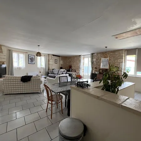 De L'hortensia-charmante Au Calme Holiday home *
